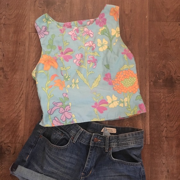 Lilly Pulitzer Tops - Lilly Pulitzer White Label Top. size small